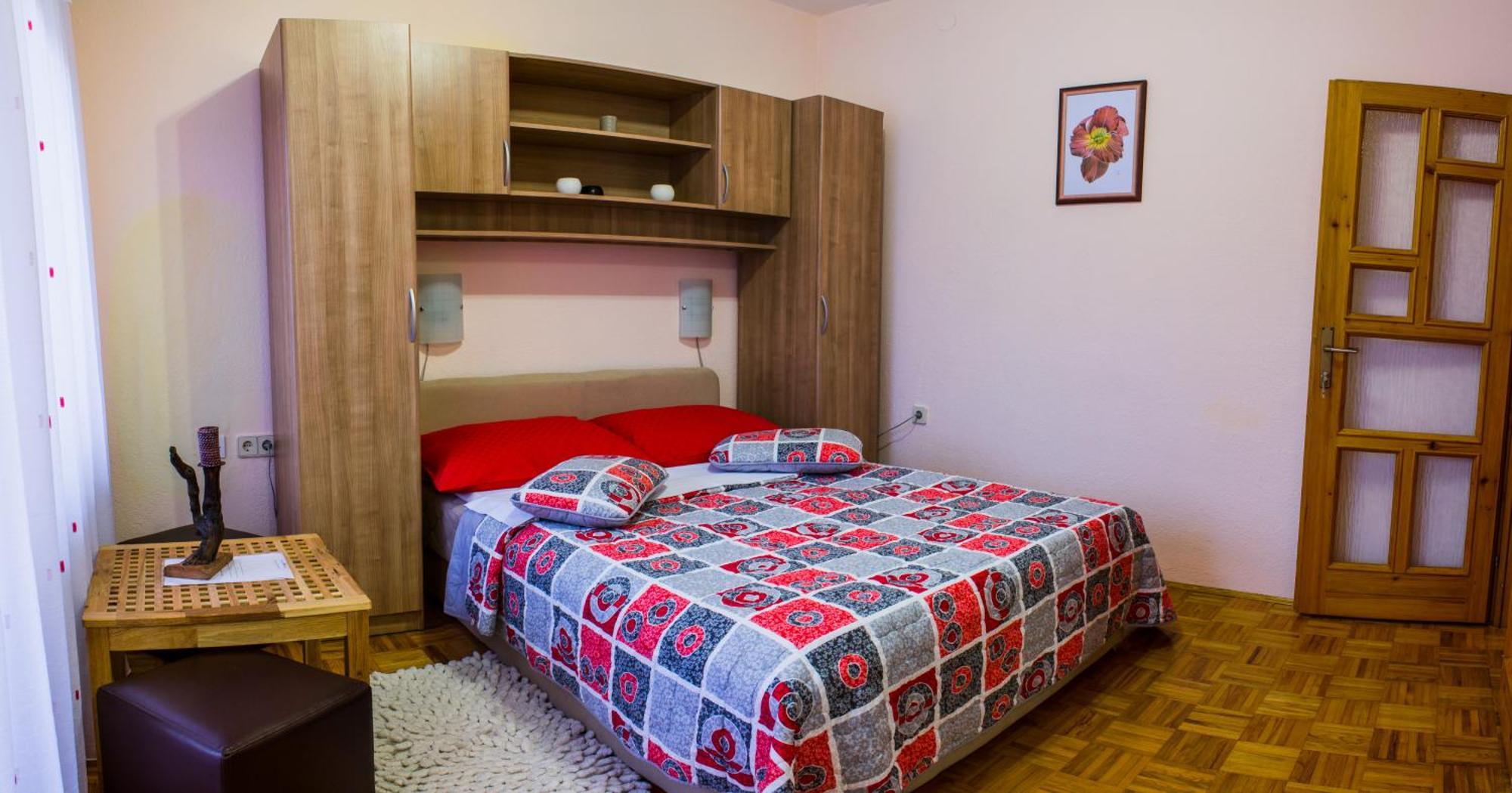 Rooms Marijana Obrovac Slunj Rom bilde