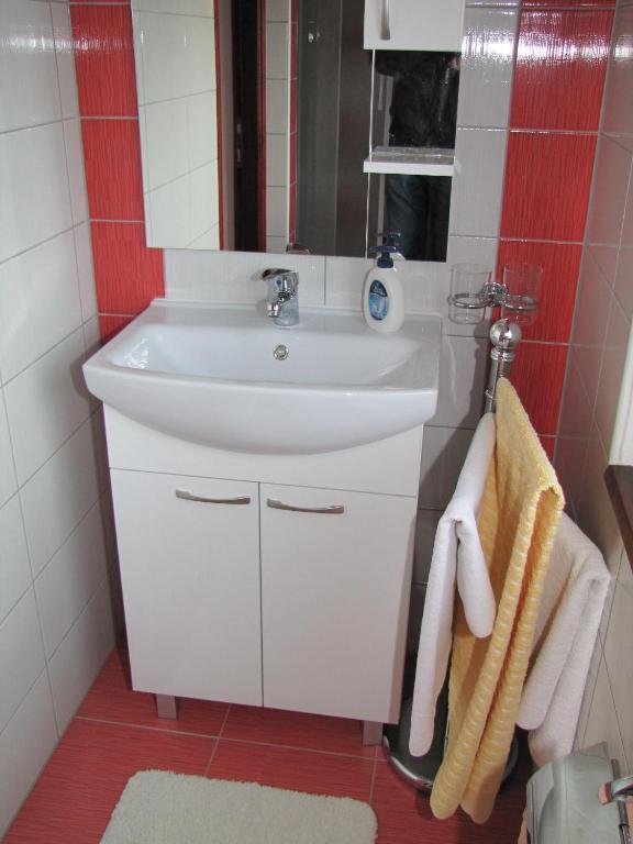 Rooms Marijana Obrovac Slunj Rom bilde